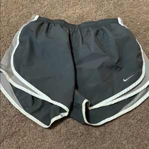 Nike Women’s Tempo Shorts Size Medium - Used